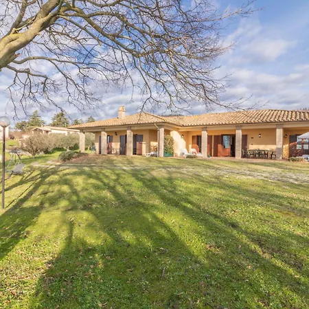Poderaccio Agri Relais Apartments & Restaurant